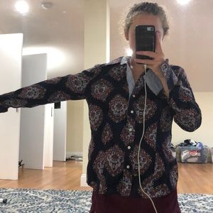 Button up patterned navy shirt